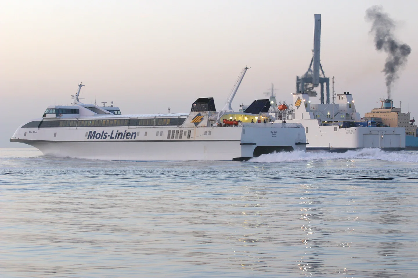 Molslinjen ferry